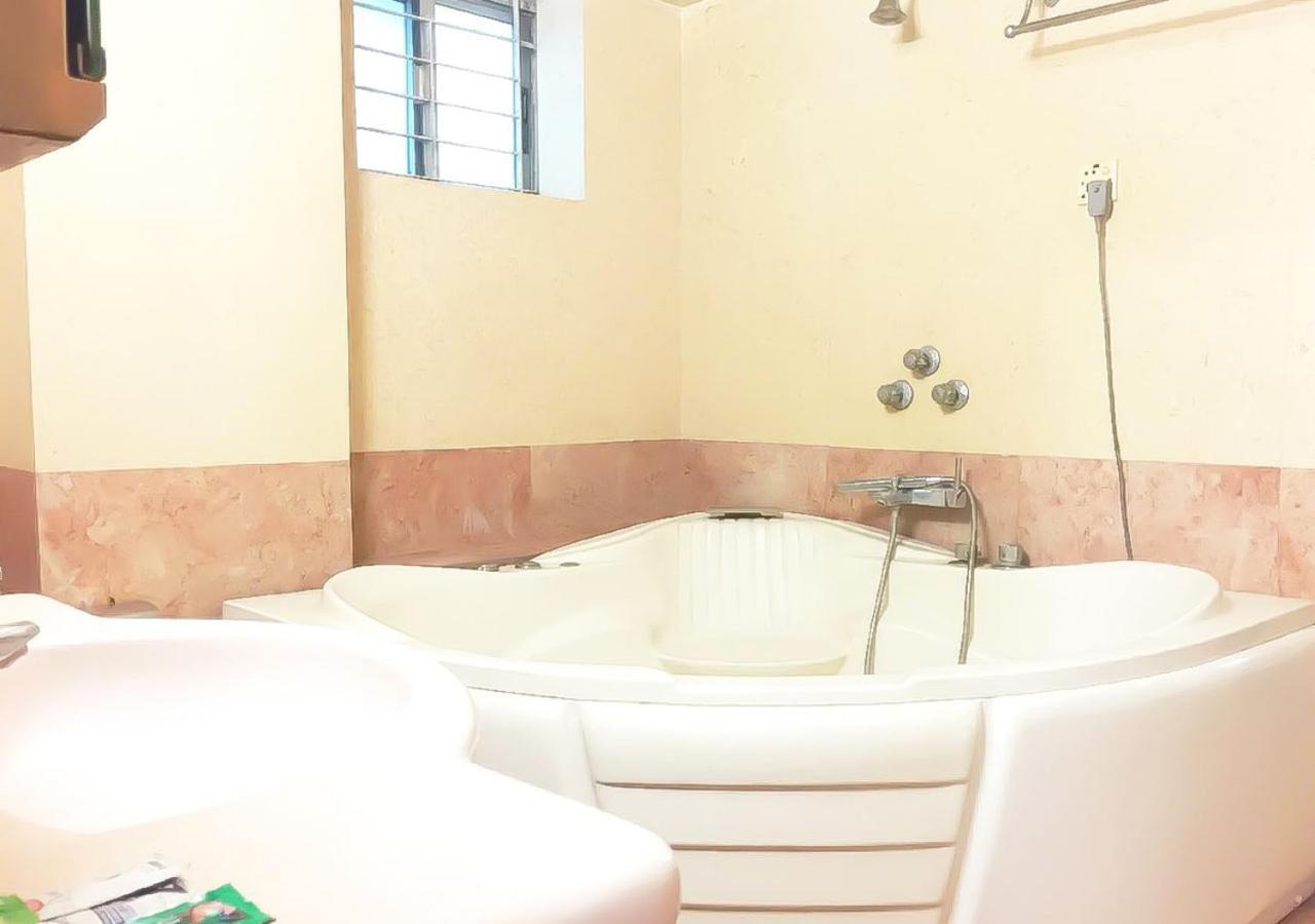 Maya Service Apt Guest House Dhaka Eksteriør bilde